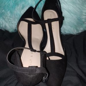 Kelly & Kate Black Pointy Heels